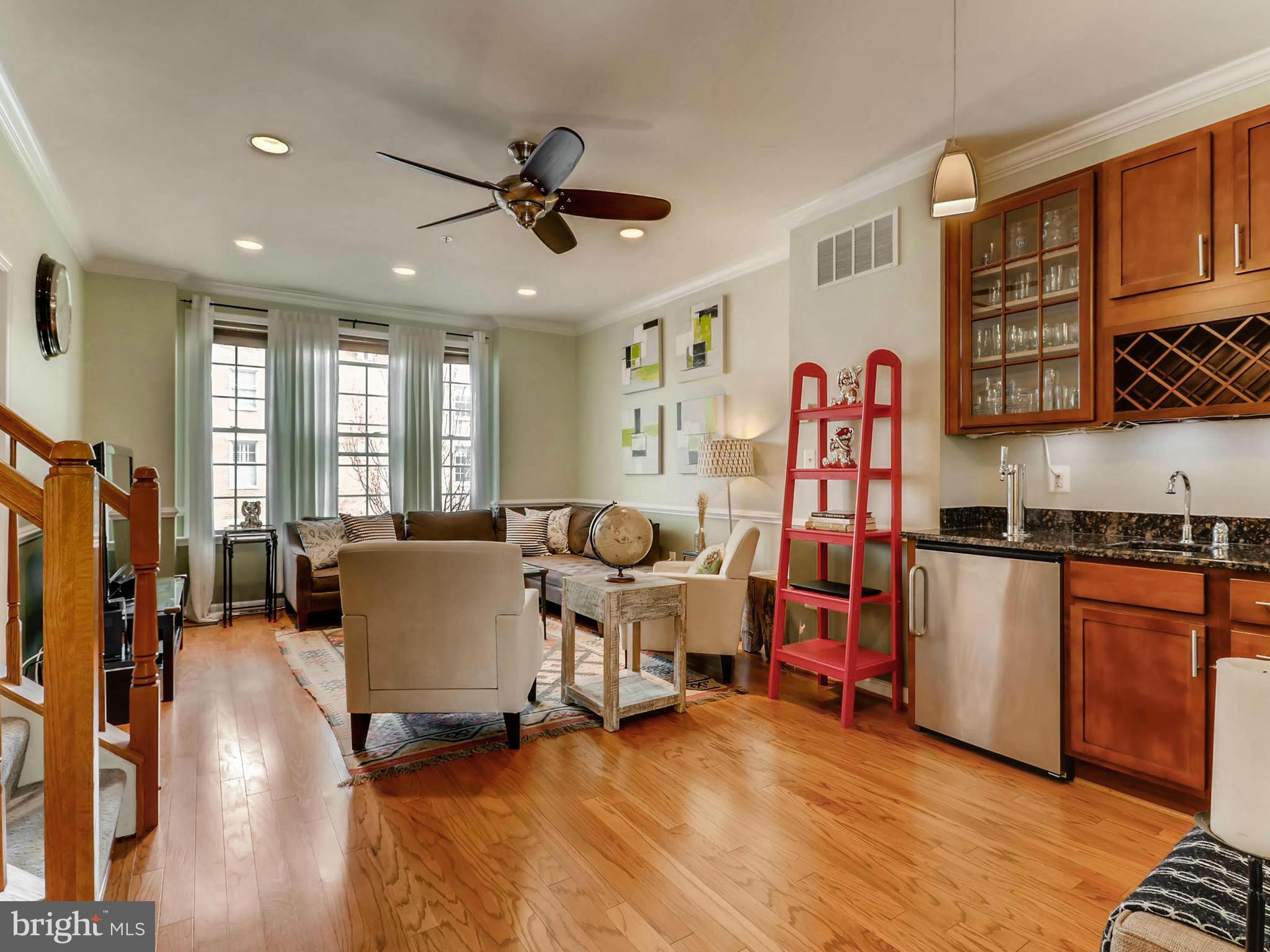 1316 Decatur Street Baltimore, MD 21230 - Photo 8 of 29 Living Room