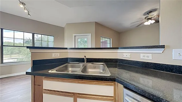 $1,150 | 2320 Gracy Farms Lane, Unit 324, Austin, TX 78758