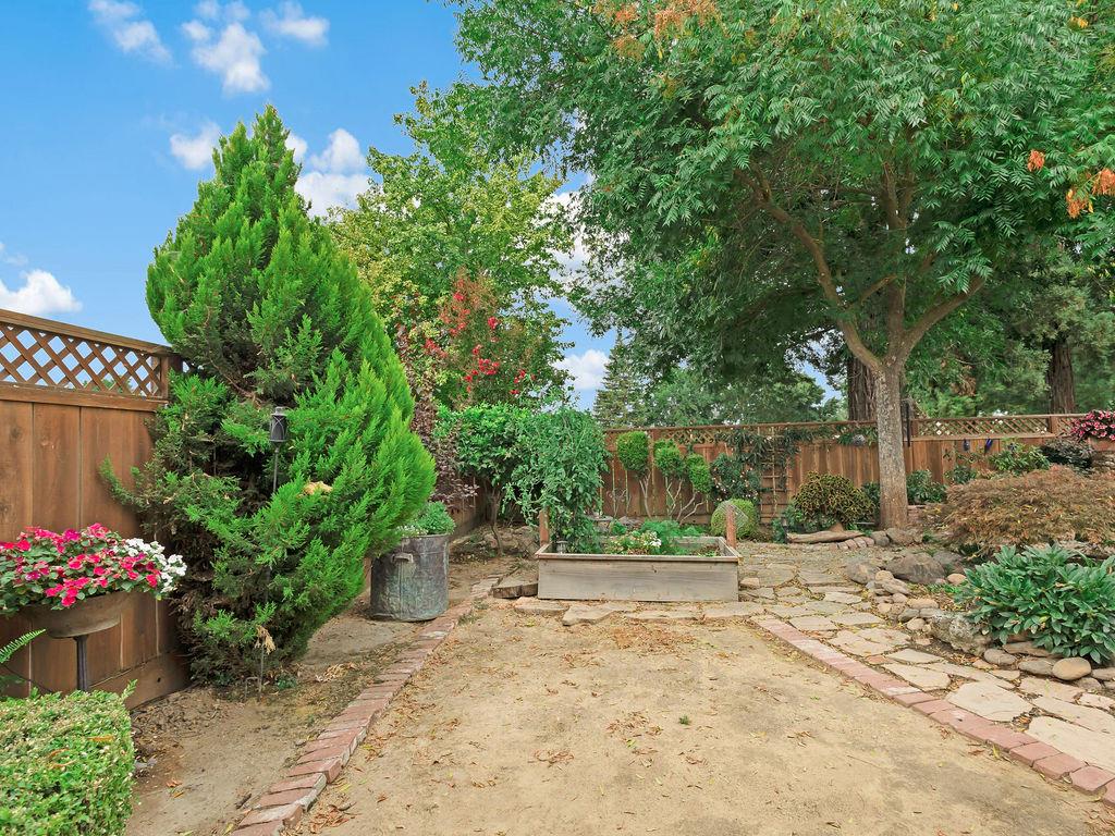 1749 Carignane Way Escalon, CA 95320 - Photo 56 of 71