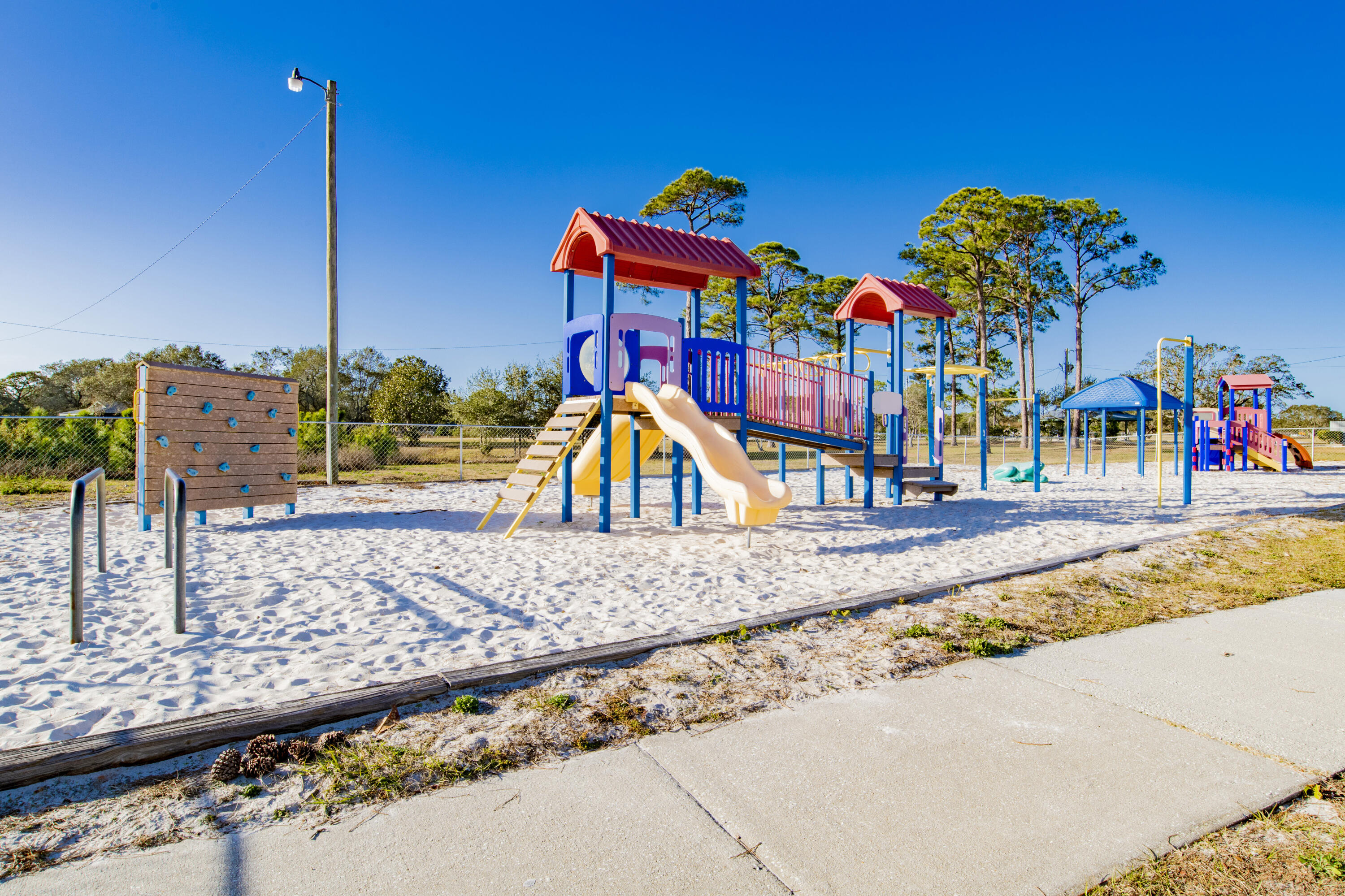 7264 Riverview Road Navarre, FL 32566 - Photo 32 of 35 _DSC2723