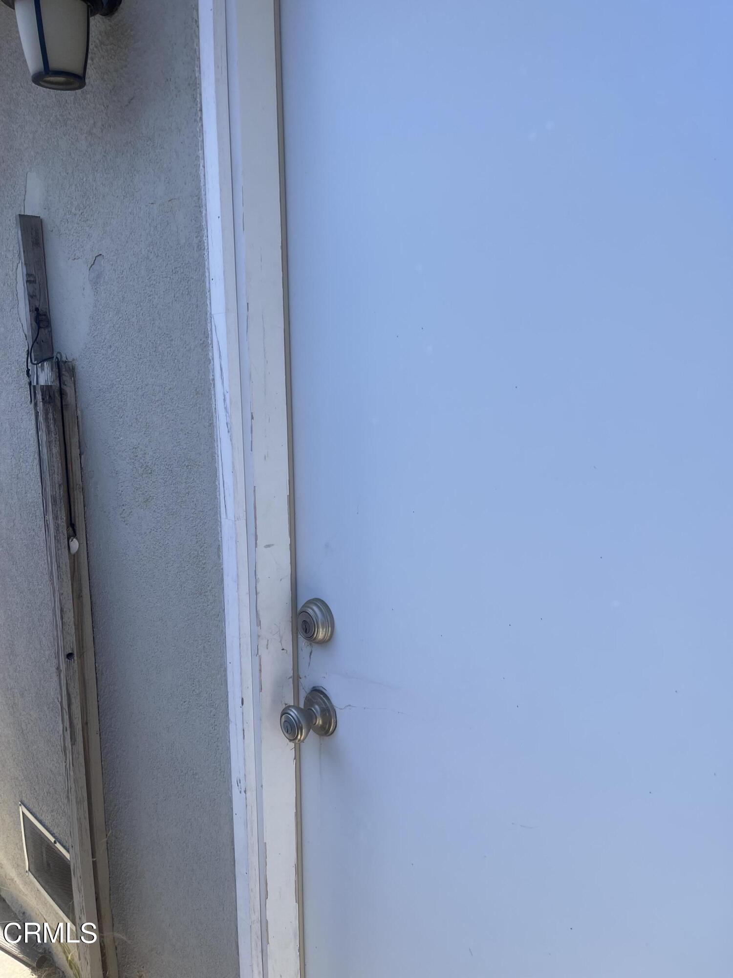 4900 Reeder Avenue Oxnard, CA 93033 - Photo 12 of 13 a bathroom with a shower