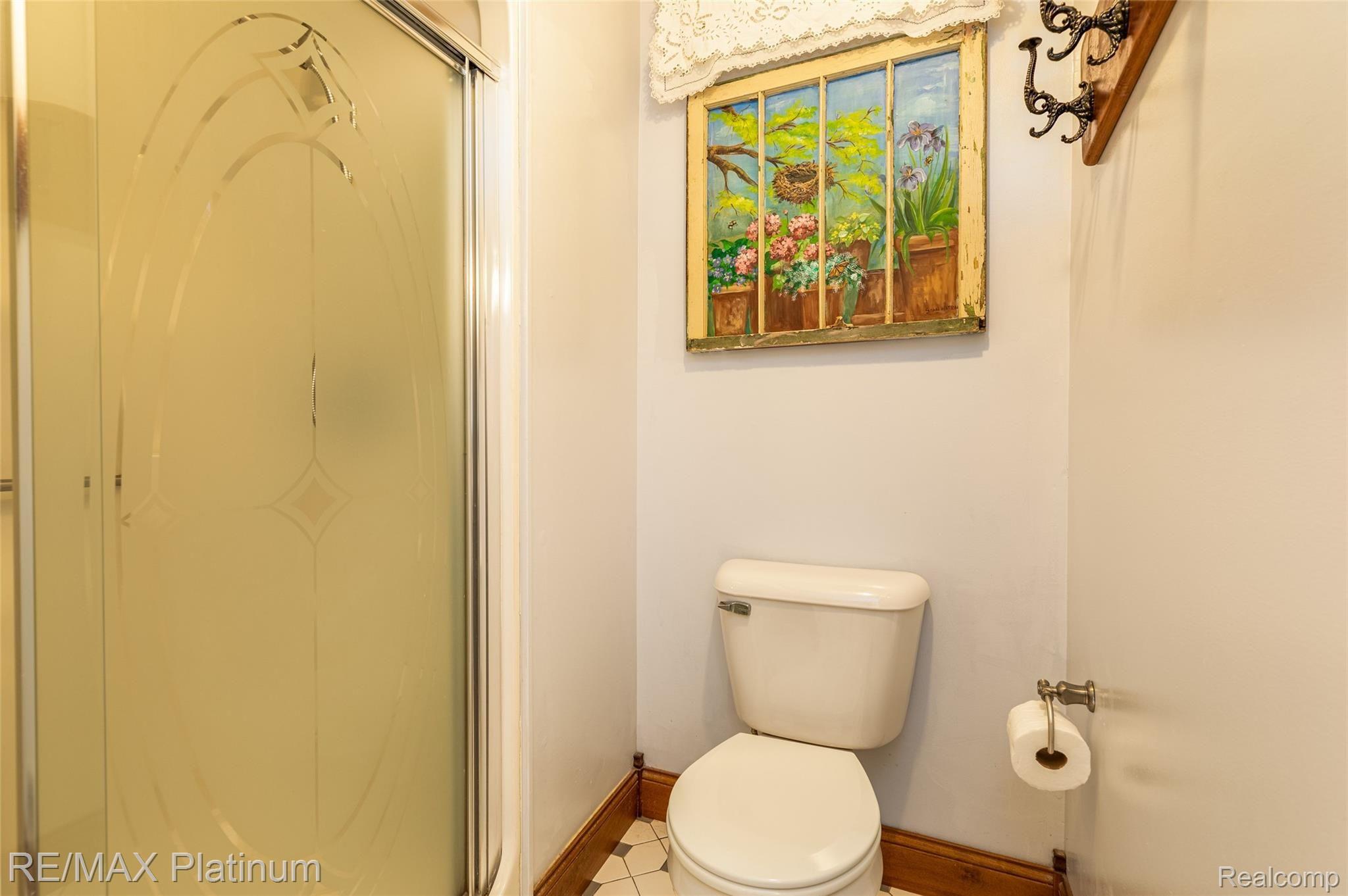 5275 Bullard Road Fenton, MI 48430 - Photo 29 of 69 48.Bathroom