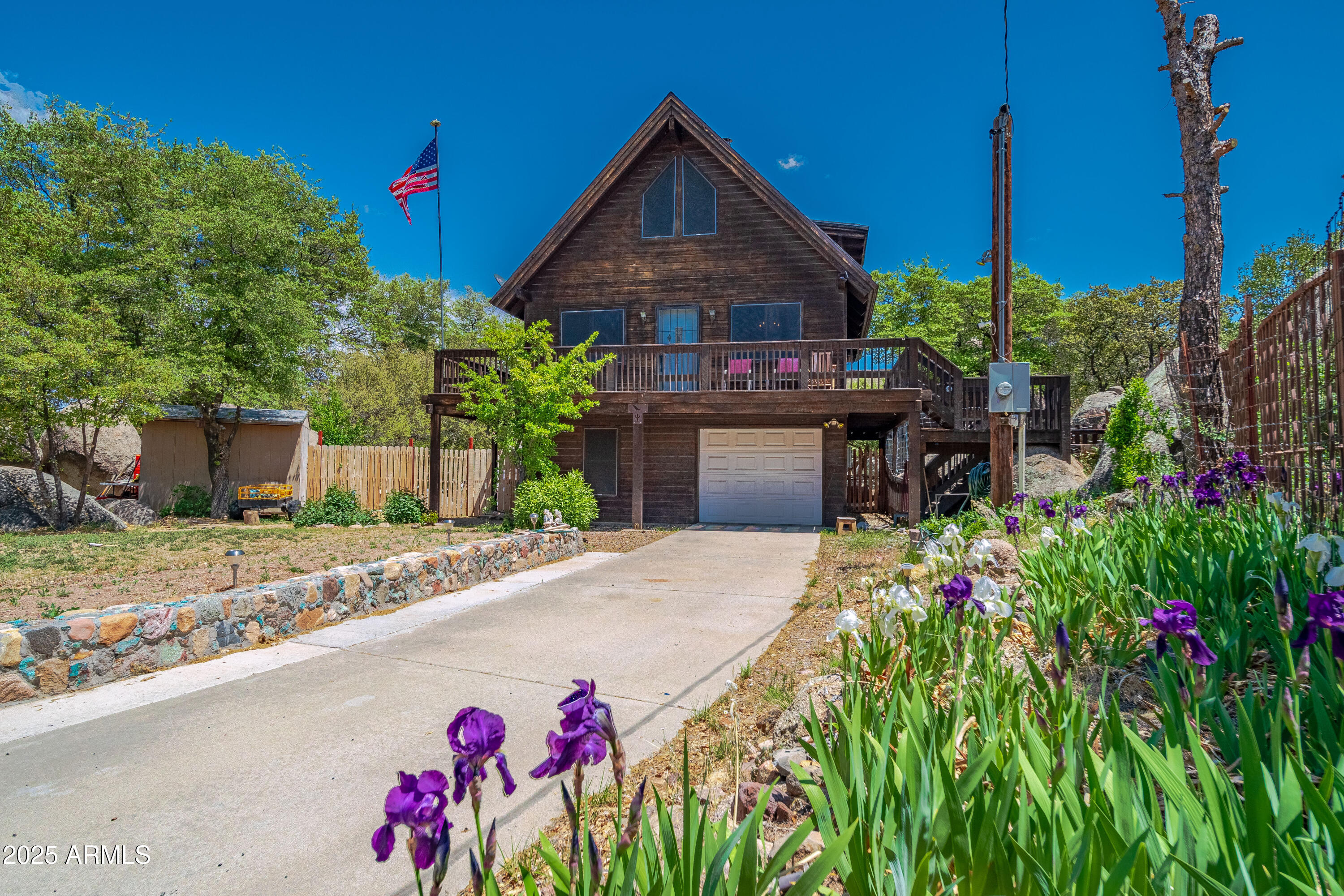 16947 Willow Avenue Yarnell, AZ 85362 - Photo 2 of 44 a front view of a house with a yard
