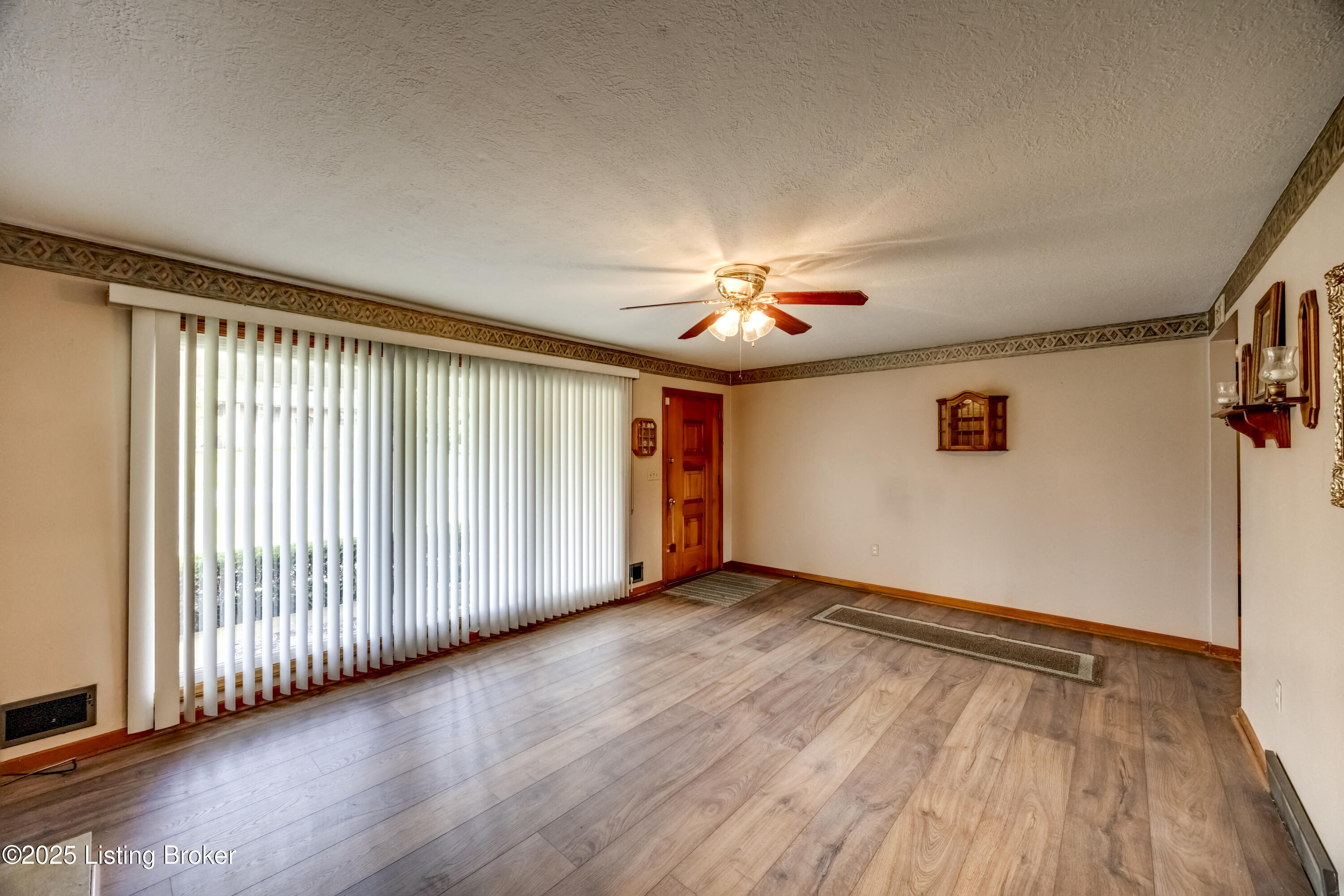 8209 Terry Road Louisville, KY 40258 - Photo 8 of 64 Family Room With Gas Fireplace