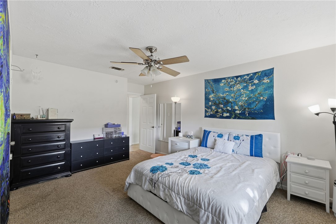3235 Red Robin Loop Bryan, TX 77802 - Photo 12 of 17 Gallery Image 12