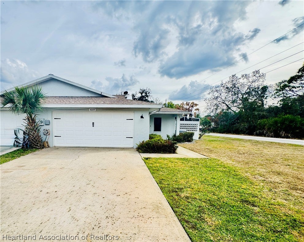 4009 Golfview Road Sebring, FL 33875 - Photo 8 of 46
