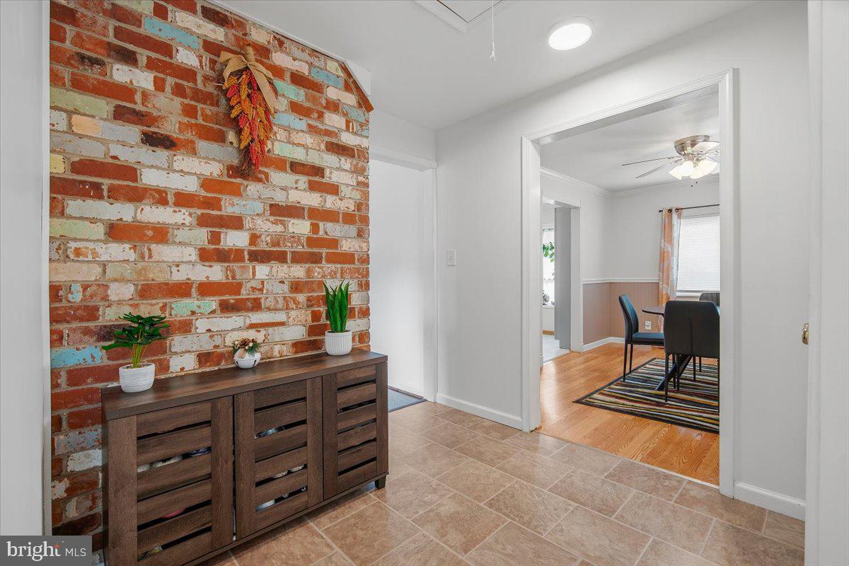 807 Brice Road Rockville, MD 20852 - Photo 21 of 65 Foyer
