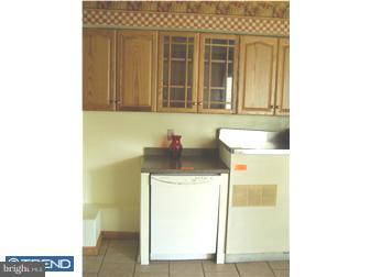 14 Valley Road Levittown, PA 19057 - Photo 9 of 12 Kitchen