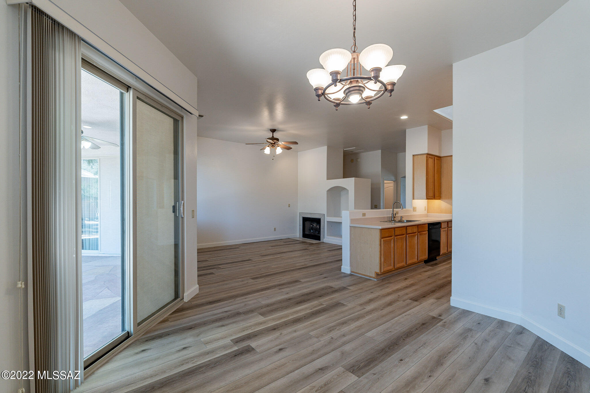 5259 Spring View Drive Tucson, AZ 85749 - Photo 10 of 46 Gallery Image 10