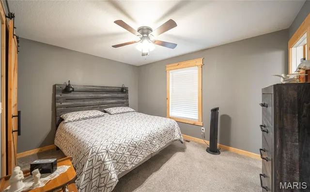 $325,000 | 21005 Halifax Drive, St. Robert, MO 65584