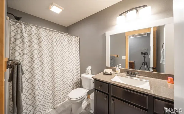 $315,000 | 21005 Halifax Drive, St. Robert, MO 65584