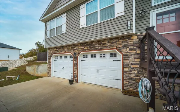 $315,000 | 21005 Halifax Drive, St. Robert, MO 65584