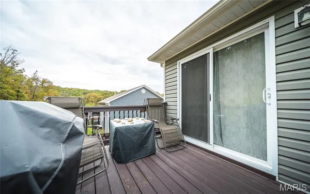 $325,000 | 21005 Halifax Drive, St. Robert, MO 65584