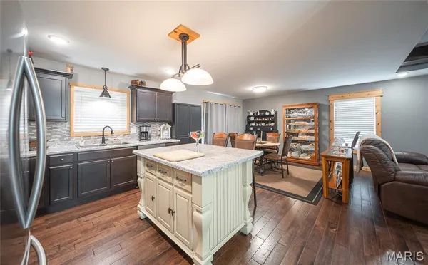 $315,000 | 21005 Halifax Drive, St. Robert, MO 65584