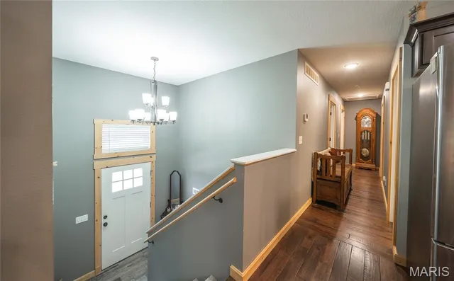 $325,000 | 21005 Halifax Drive, St. Robert, MO 65584