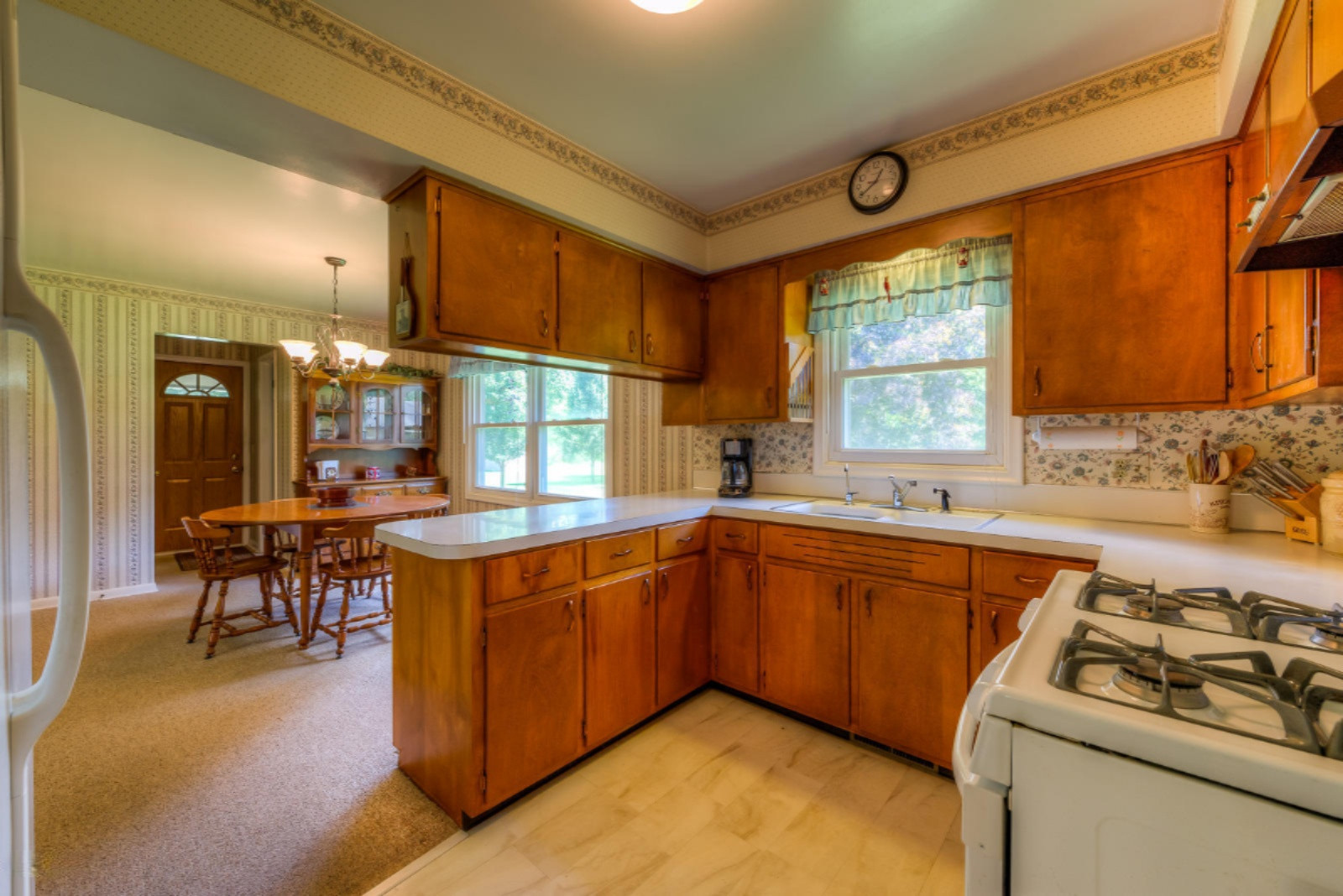 1730 Nazareth Road Kalamazoo, MI 49048 - Photo 5 of 19 1730 Nazareth (10 of 20)