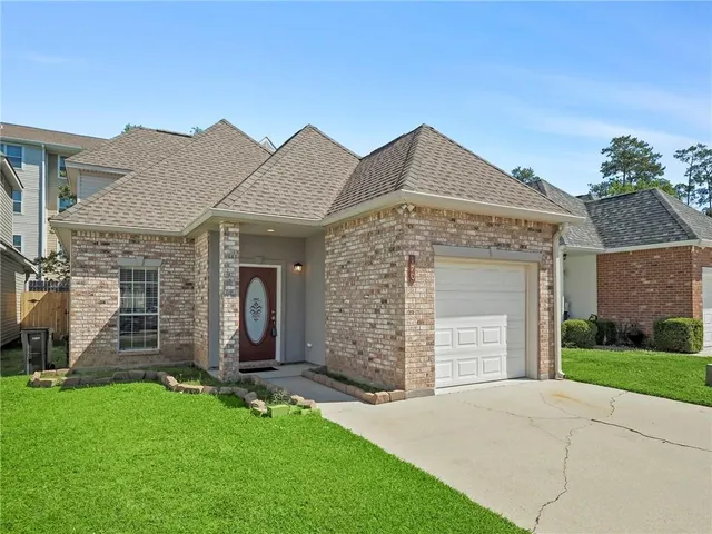 $1,950 | 170 Emerald Oaks Drive, Covington, LA 70433