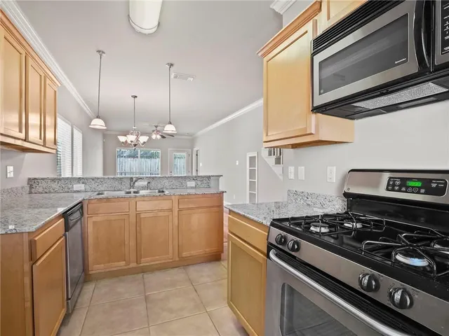 $1,950 | 170 Emerald Oaks Drive, Covington, LA 70433