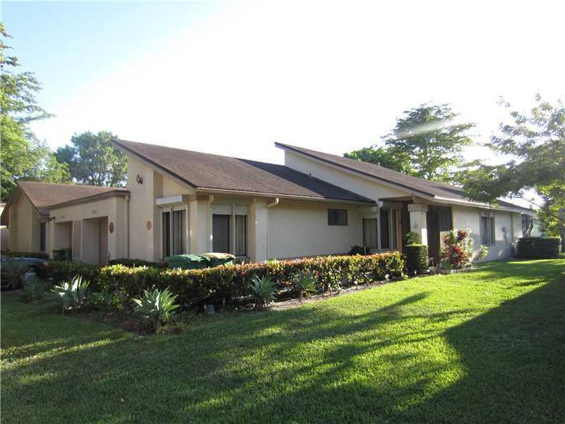 5221 Gate Lake Road, Unit 5221 Tamarac, FL 33319 - Photo 10 of 10 Exterior Front