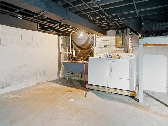 a view of a storage & utility room