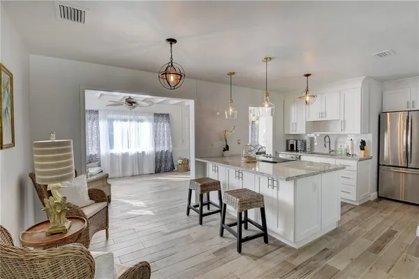 $7,250 | 10 South Swinton Circle, Delray Beach, FL 33444