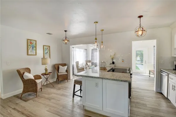 $7,250 | 10 South Swinton Circle, Delray Beach, FL 33444