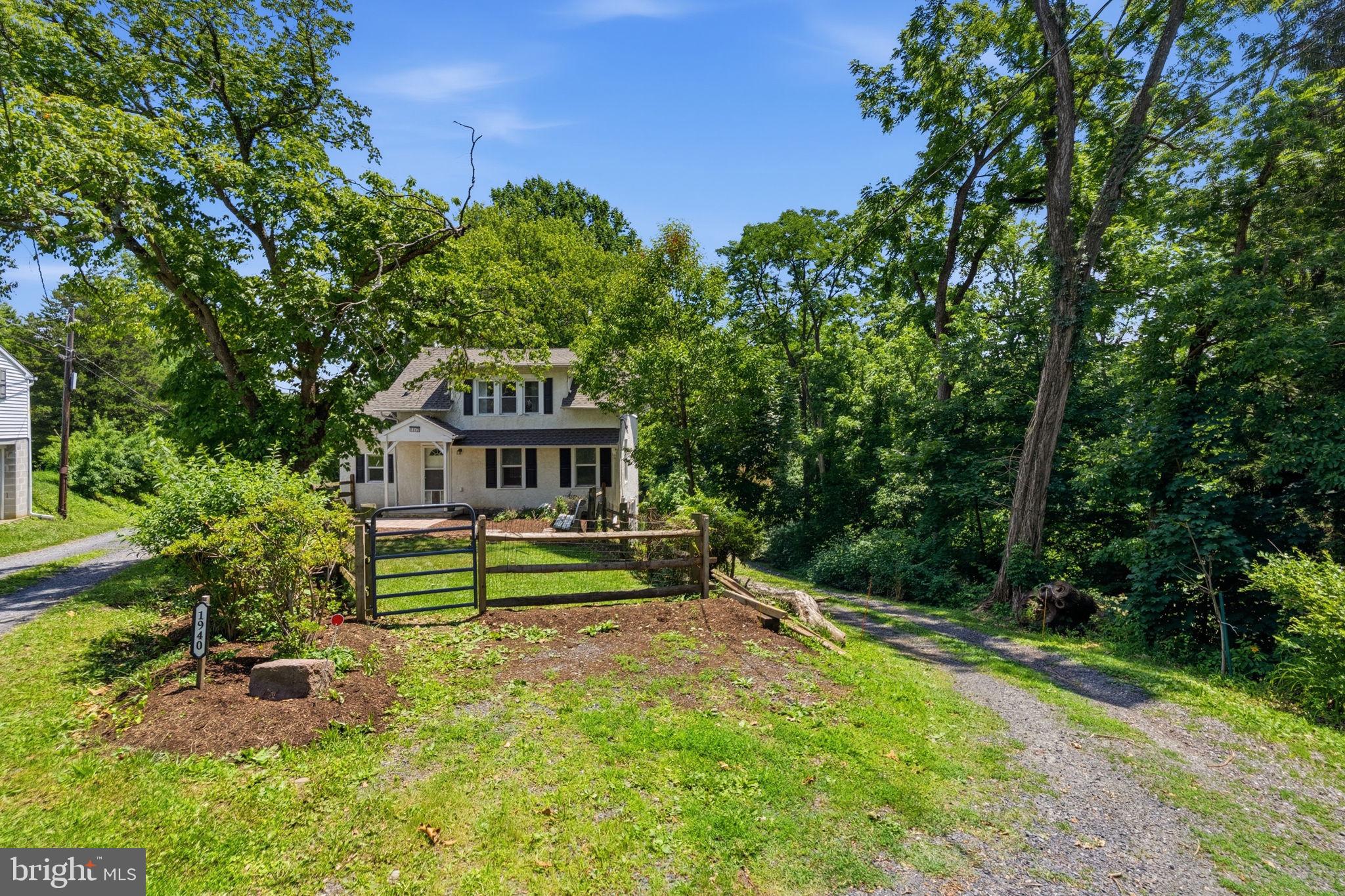 1940 Dunbar Road Pottstown, PA 19465 - Photo 4 of 40