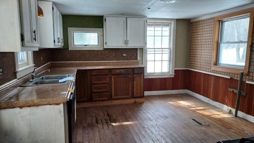 975 N Road Sunderland, VT 05252 - Photo 5 of 17 Gallery Image 5