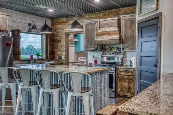 $699,900 | 1850 Lcr 439, Mexia, TX 76667