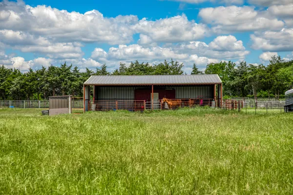 $699,900 | 1850 Lcr 439, Mexia, TX 76667