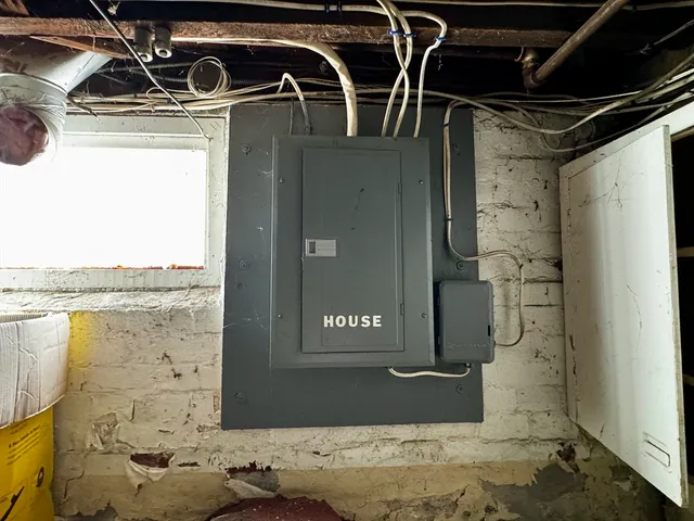 $649,900 | 171 Pleasant Street, Attleboro, MA 02703