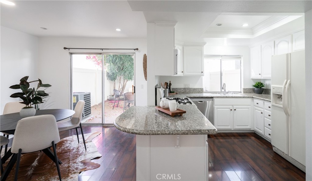 231 Green Lea Place Thousand Oaks, CA 91361 - Photo 6 of 33