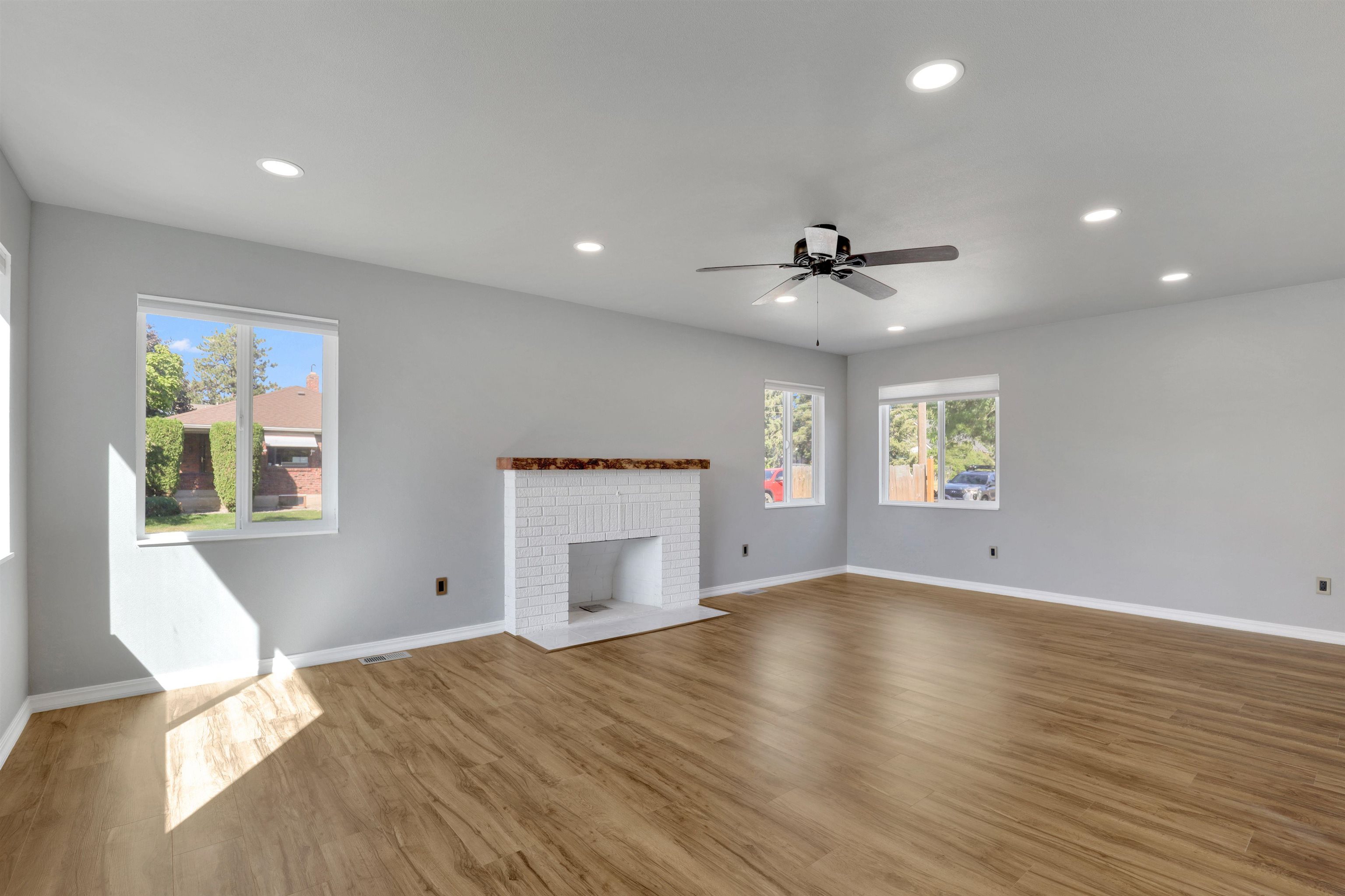 4326 North Maple Street Spokane, WA 99205 - Photo 12 of 49