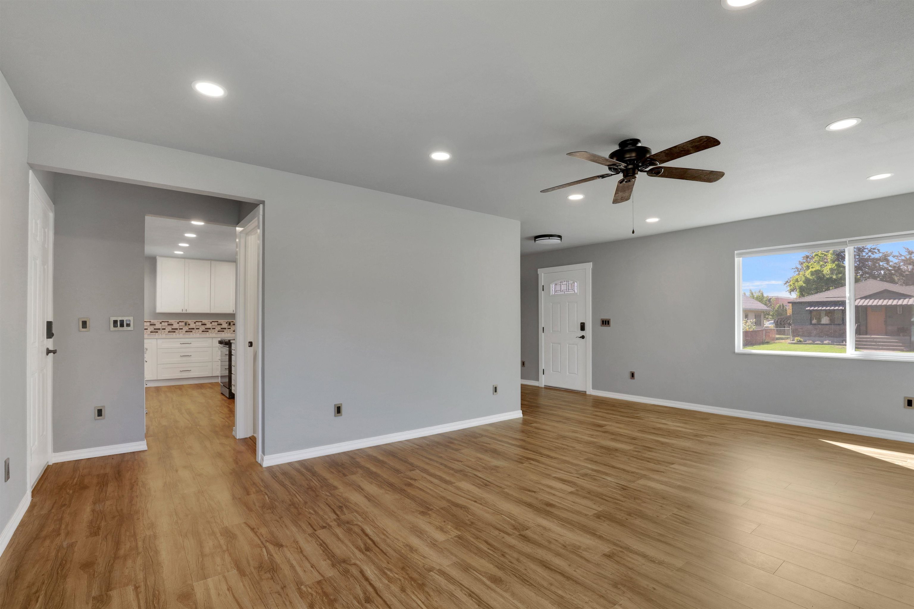 4326 North Maple Street Spokane, WA 99205 - Photo 14 of 49