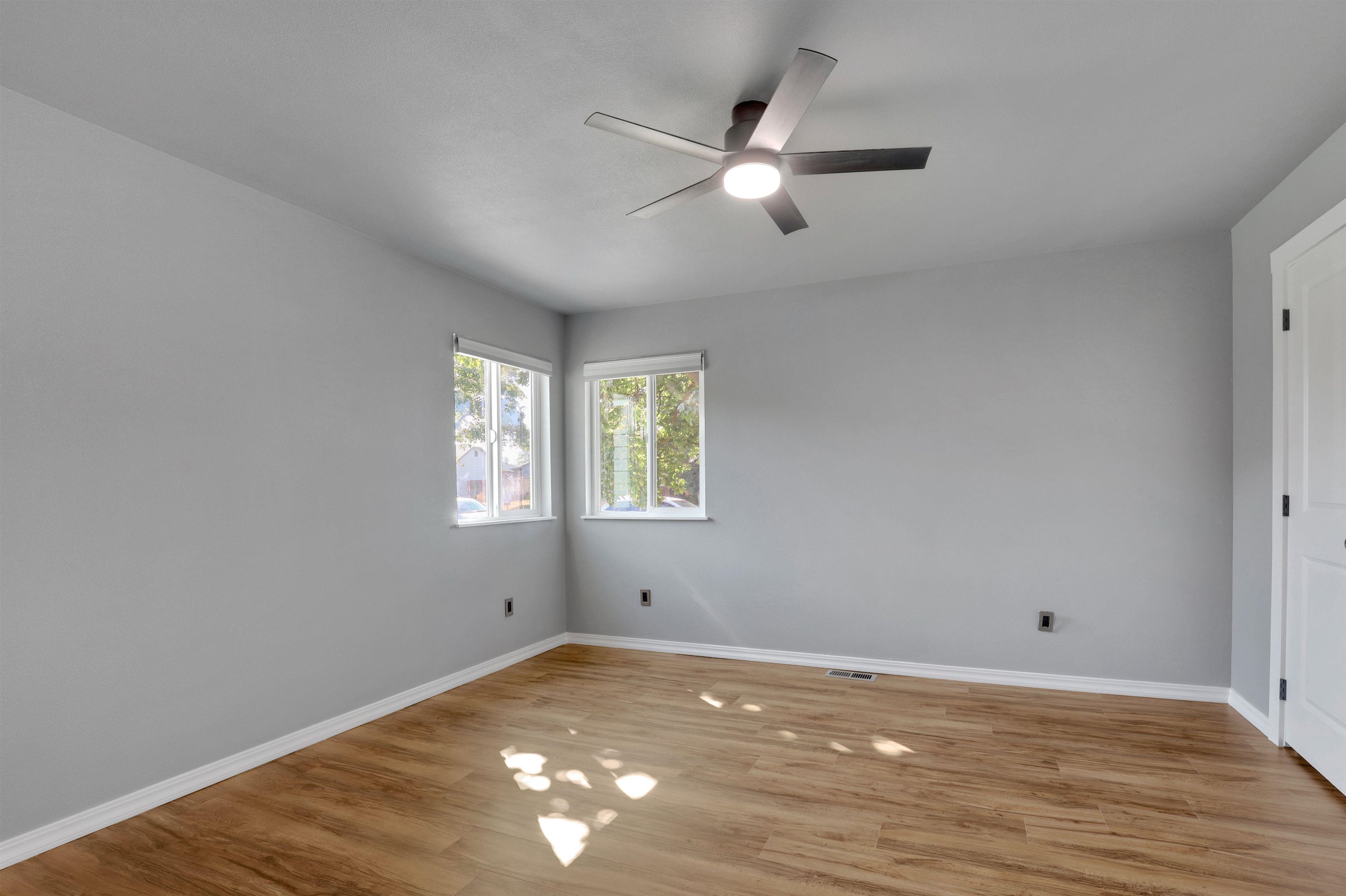 4326 North Maple Street Spokane, WA 99205 - Photo 16 of 49