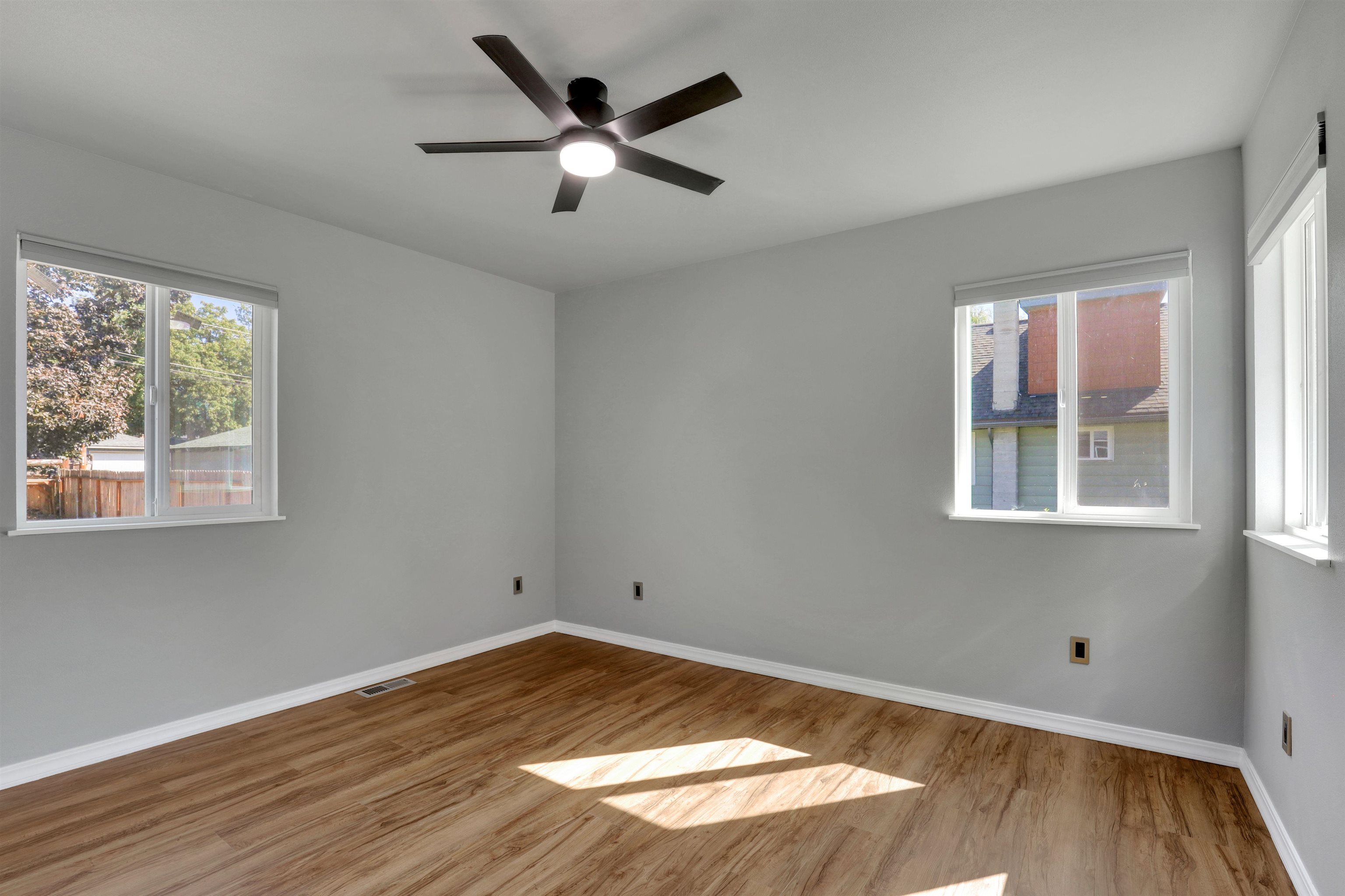 4326 North Maple Street Spokane, WA 99205 - Photo 19 of 49