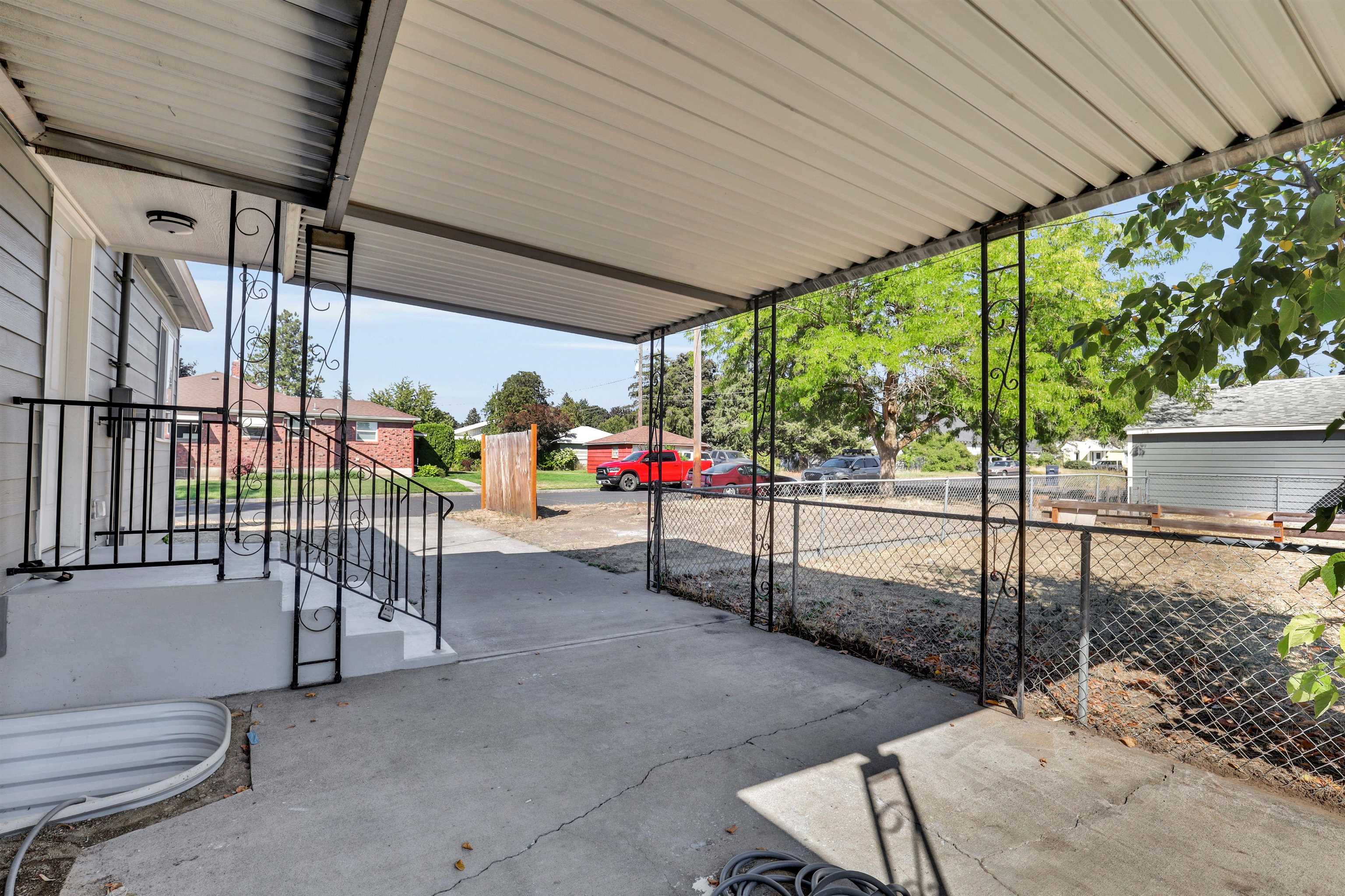 4326 North Maple Street Spokane, WA 99205 - Photo 30 of 49