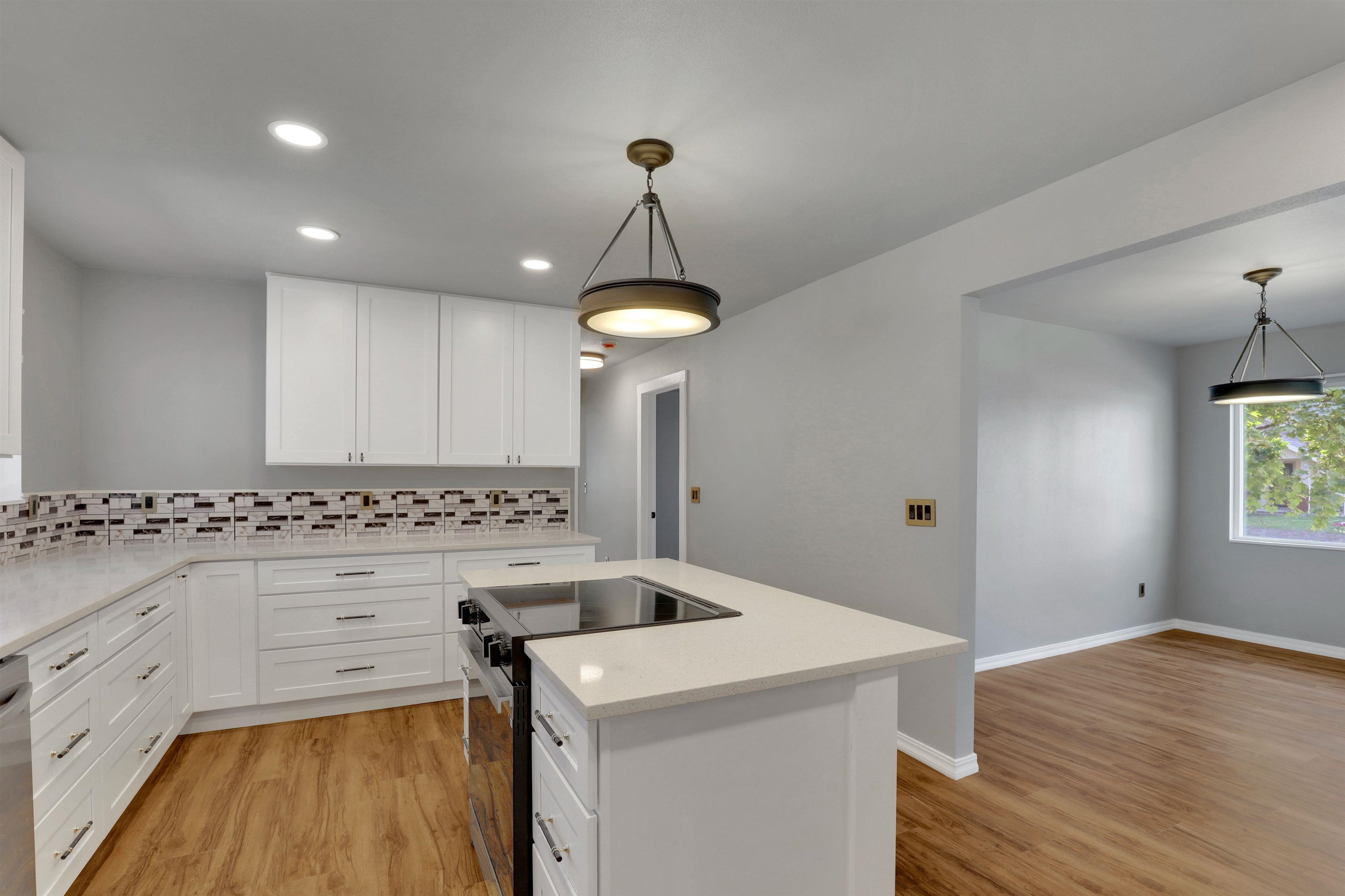 4326 North Maple Street Spokane, WA 99205 - Photo 10 of 49