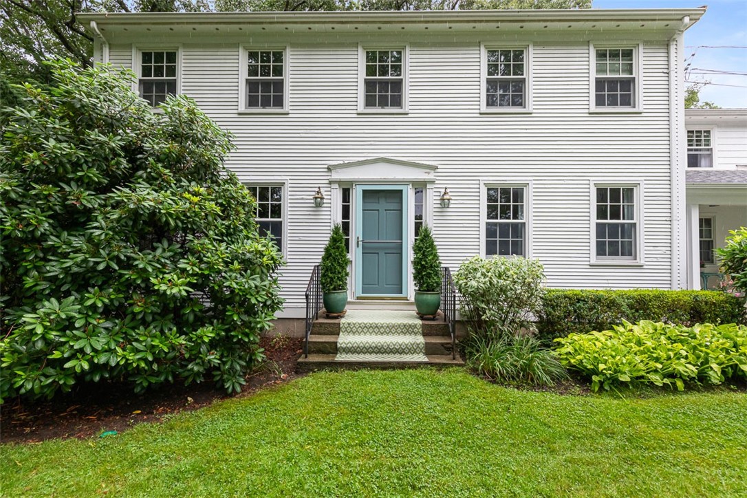20 Terrace Drive Barrington, RI 02806 - Photo 2 of 47