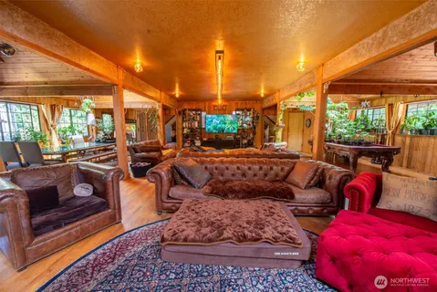 $2,500,000 | 1106 254th Avenue Northeast, Sammamish, WA 98074