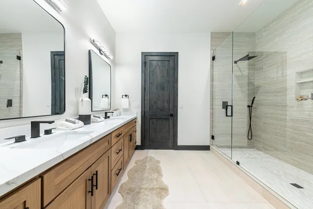 $2,395,000 | 13719 Pathway Avenue, Truckee, CA 96161