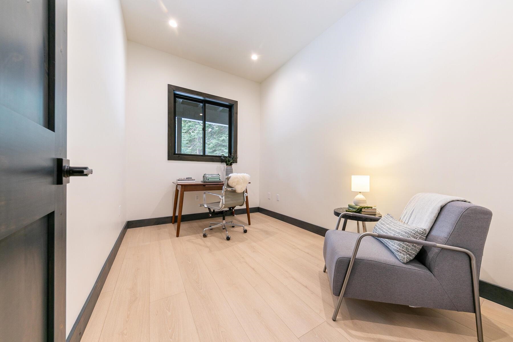 13719 Pathway Avenue Truckee, CA 96161 - Photo 25 of 27