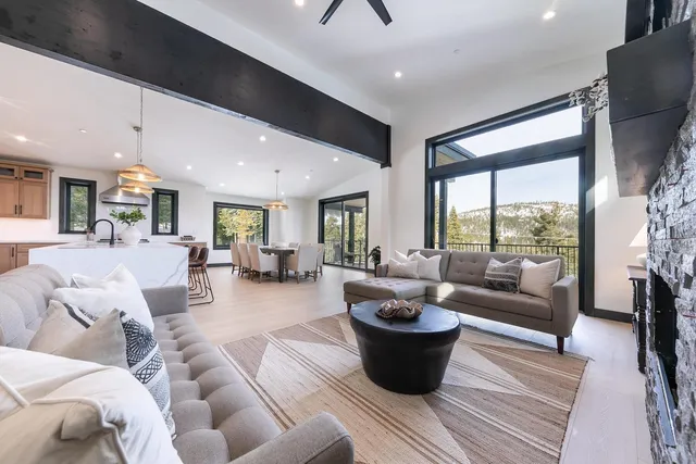 $2,395,000 | 13719 Pathway Avenue, Truckee, CA 96161