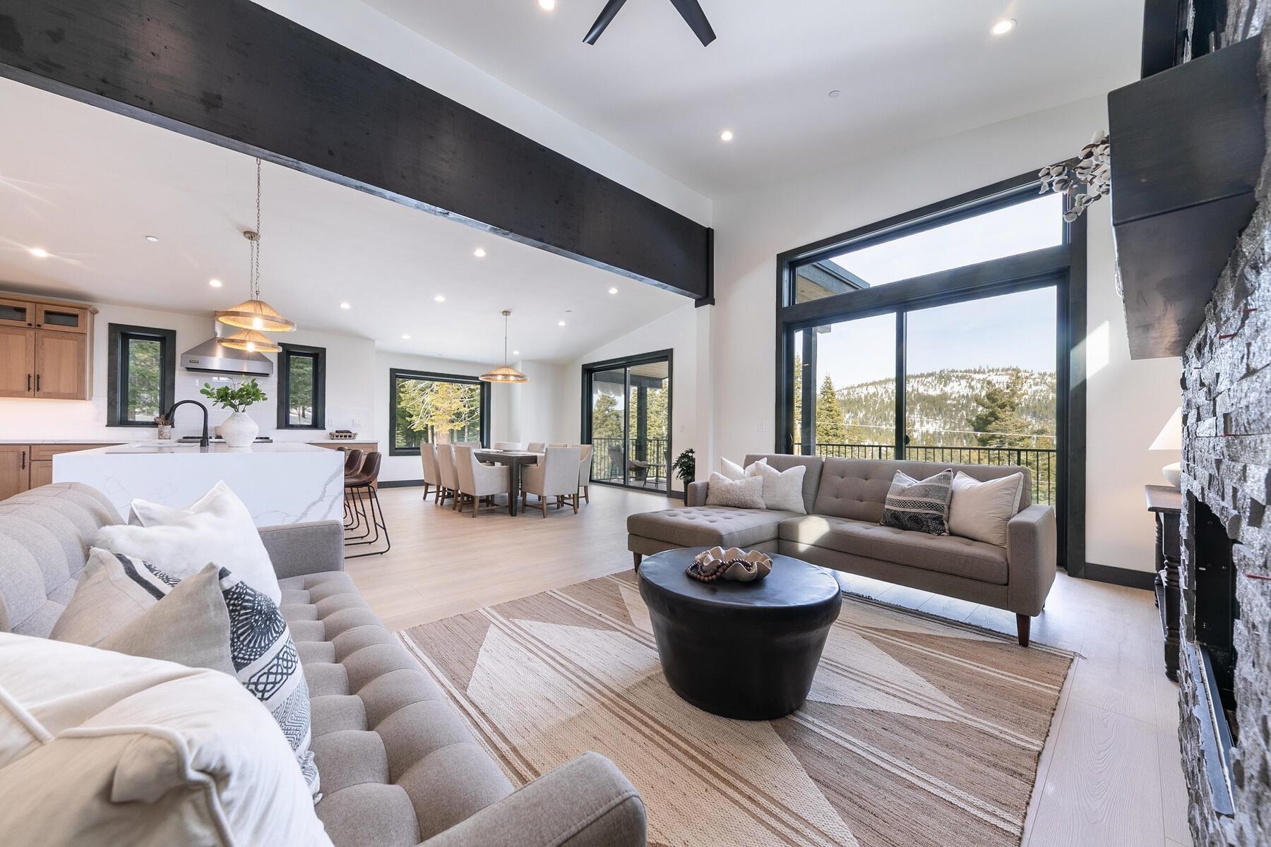 13719 Pathway Avenue Truckee, CA 96161 - Photo 4 of 27