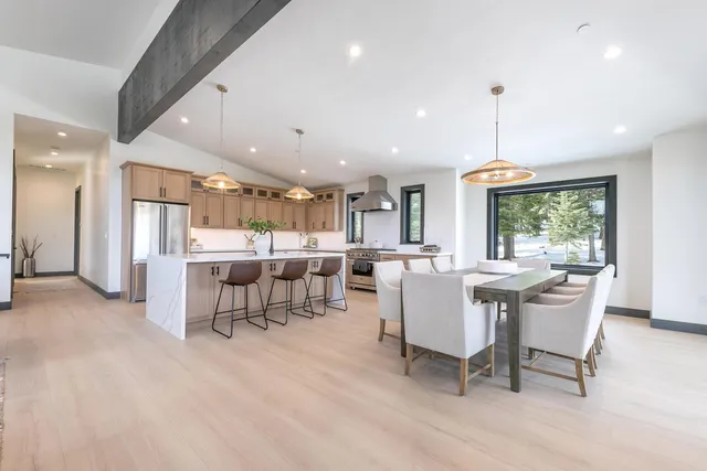 $2,395,000 | 13719 Pathway Avenue, Truckee, CA 96161