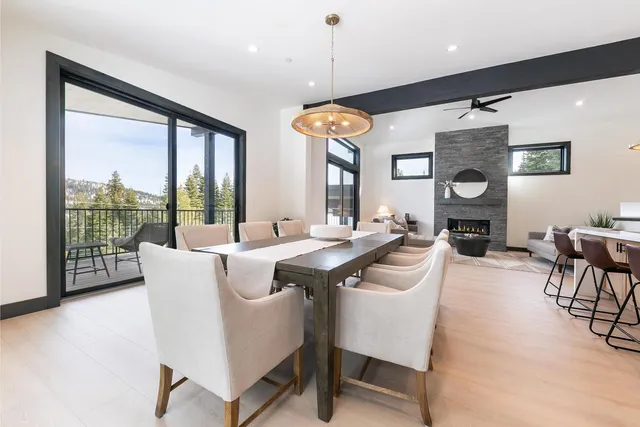 $2,395,000 | 13719 Pathway Avenue, Truckee, CA 96161