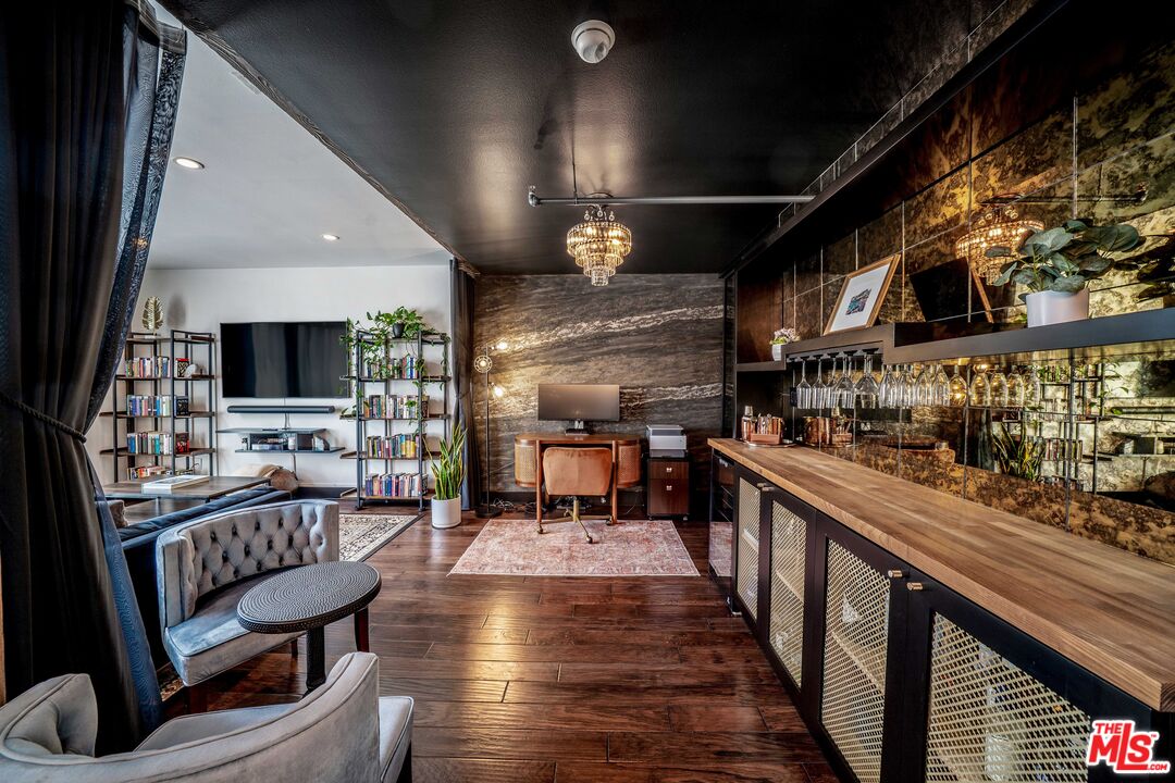 4115 Glencoe Avenue, Unit 302 Marina del Rey, CA 90292 - Photo 15 of 31