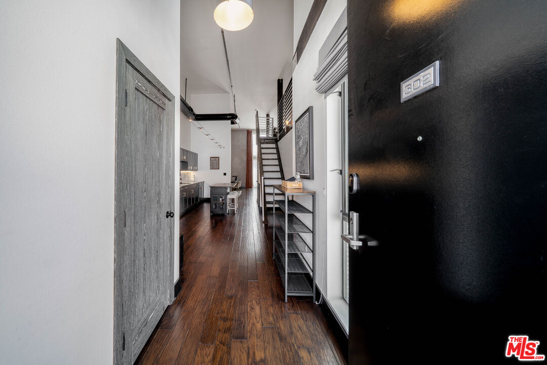 4115 Glencoe Avenue, Unit 302 Marina del Rey, CA 90292 - Photo 2 of 31