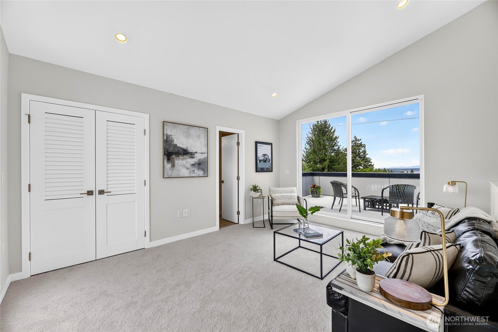 5039 41st Avenue Southwest, Unit 1 Seattle, WA 98136 - Photo 27 of 36