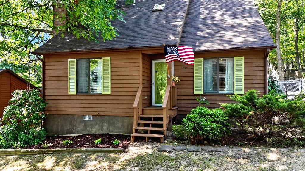 1504 5th Street Waynesboro, VA 22980 - Photo 1 of 33